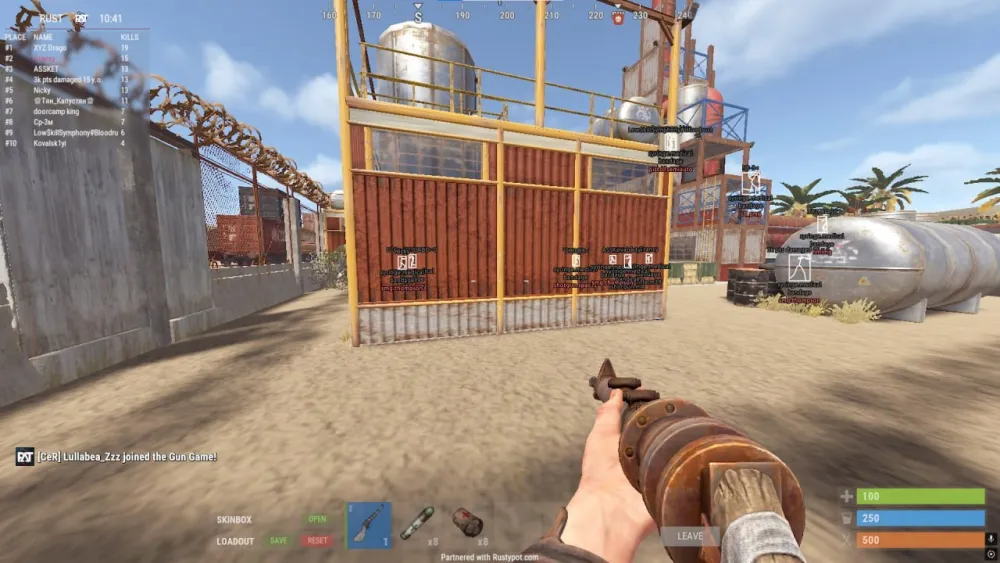 Скриншот мастера начальной настройки чита Quick. На экране надпись: "Автодетект оптимальных параметров... Готово!" и большая зеленая кнопка "Играть".